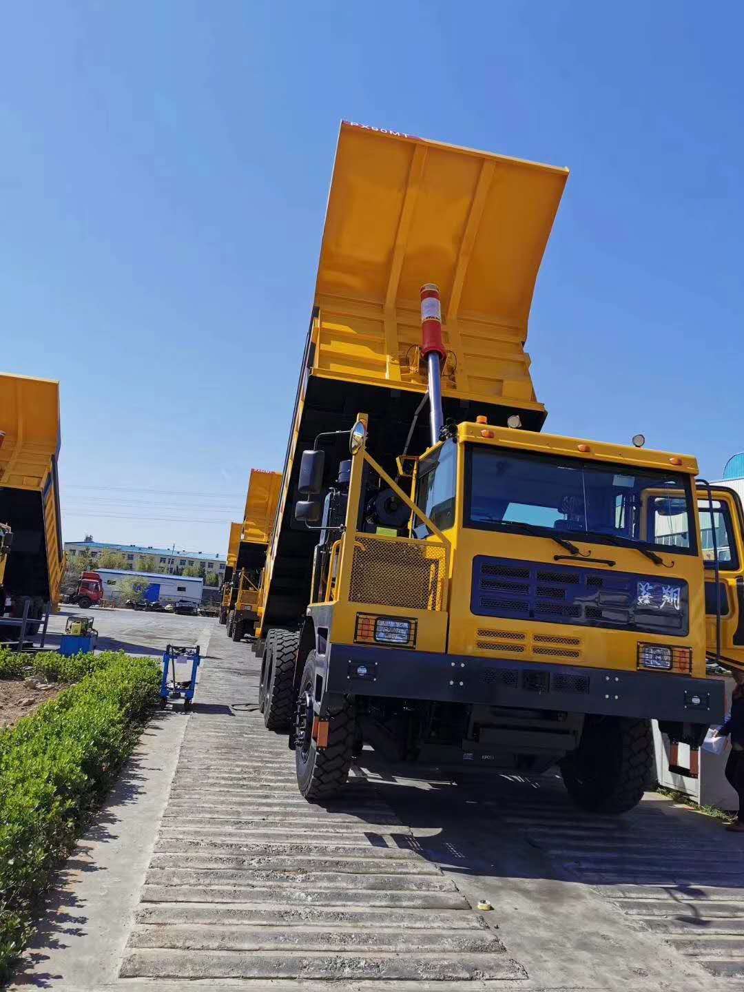 90ton mine truck heavy duty tipper truck for mining